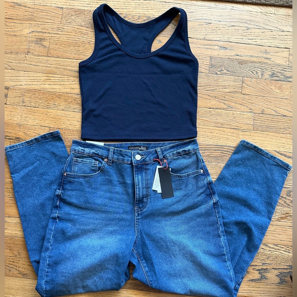NWT MACYS BLACK TAPE JEANS SIZE 27P & CROP TOP-SO CUTE!!